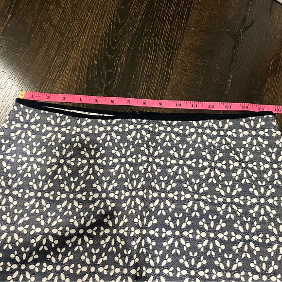 Tribal | Blue & White midi skirt - Picture 7 of 9